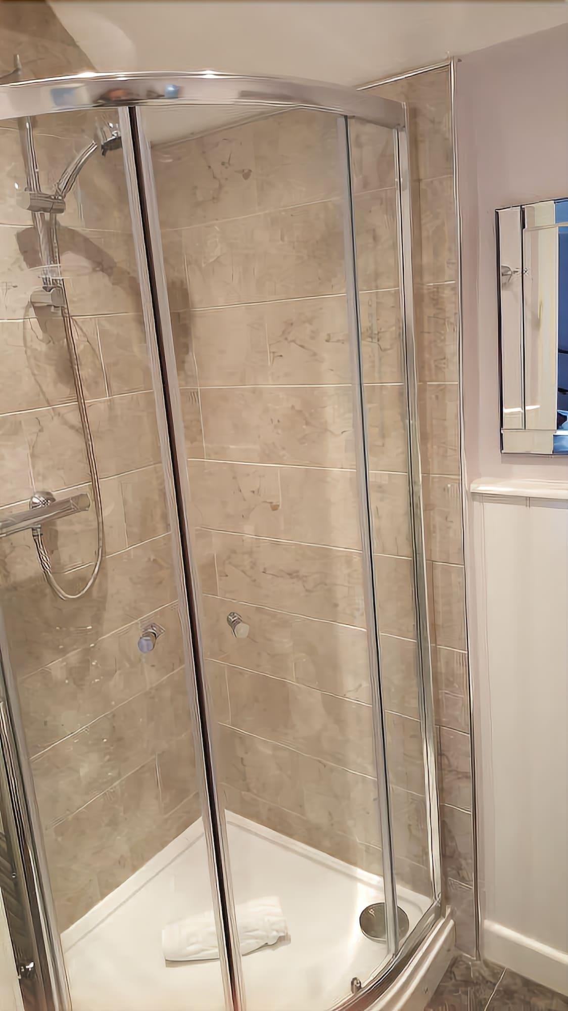 Oyo Inverour Guest House Gairlochy Zewnętrze zdjęcie