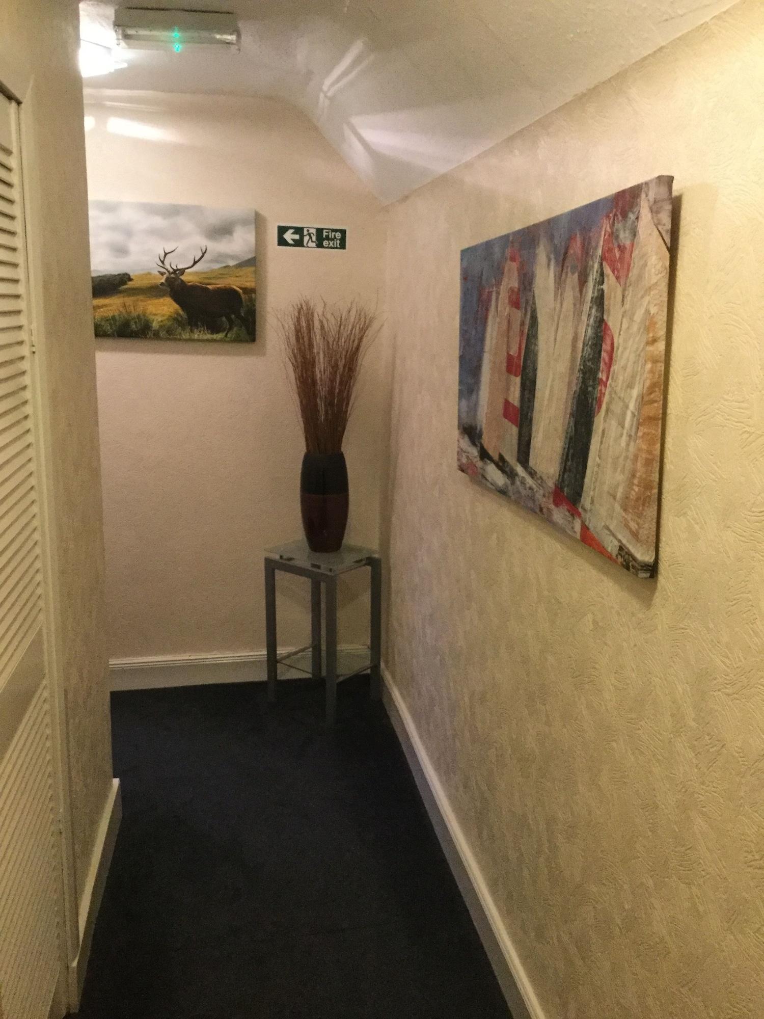 Oyo Inverour Guest House Gairlochy Zewnętrze zdjęcie